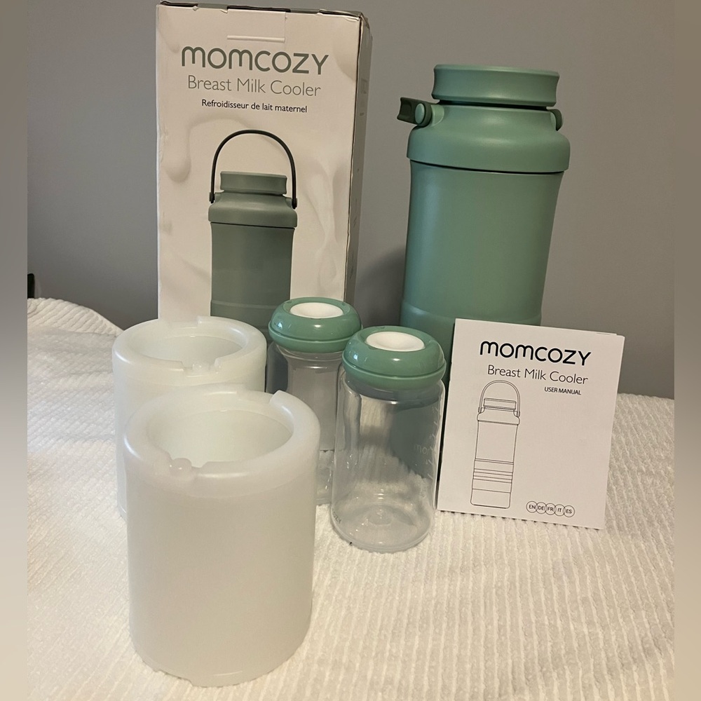 Momcozy Green Breast Milk Cooler 22oz new in box
